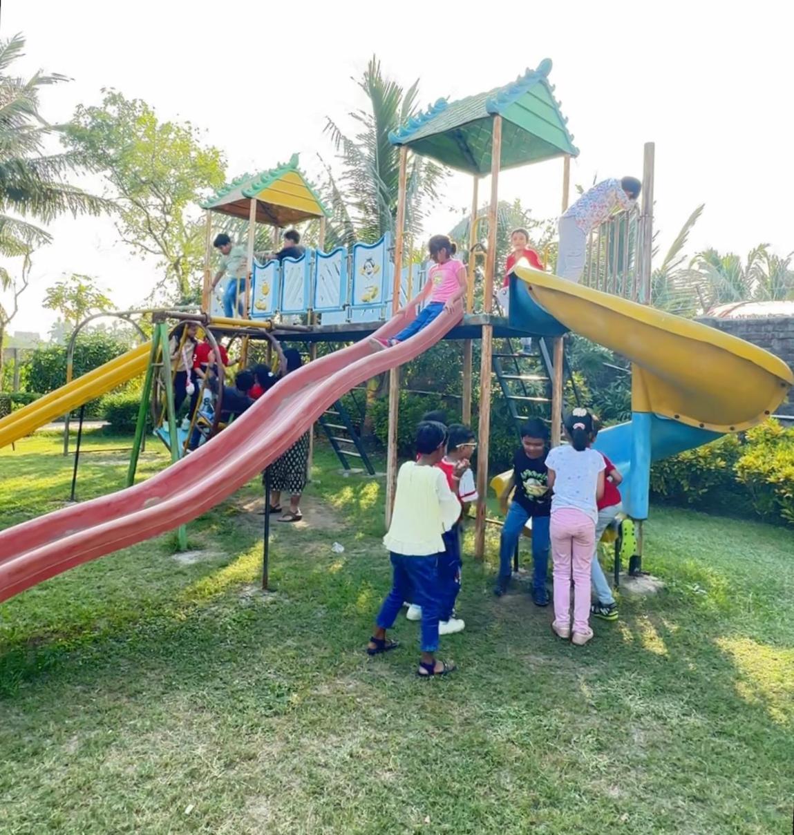 Palli Bangla Resort, Near Ruby Hospital, Anandapur Kolkata Luaran gambar