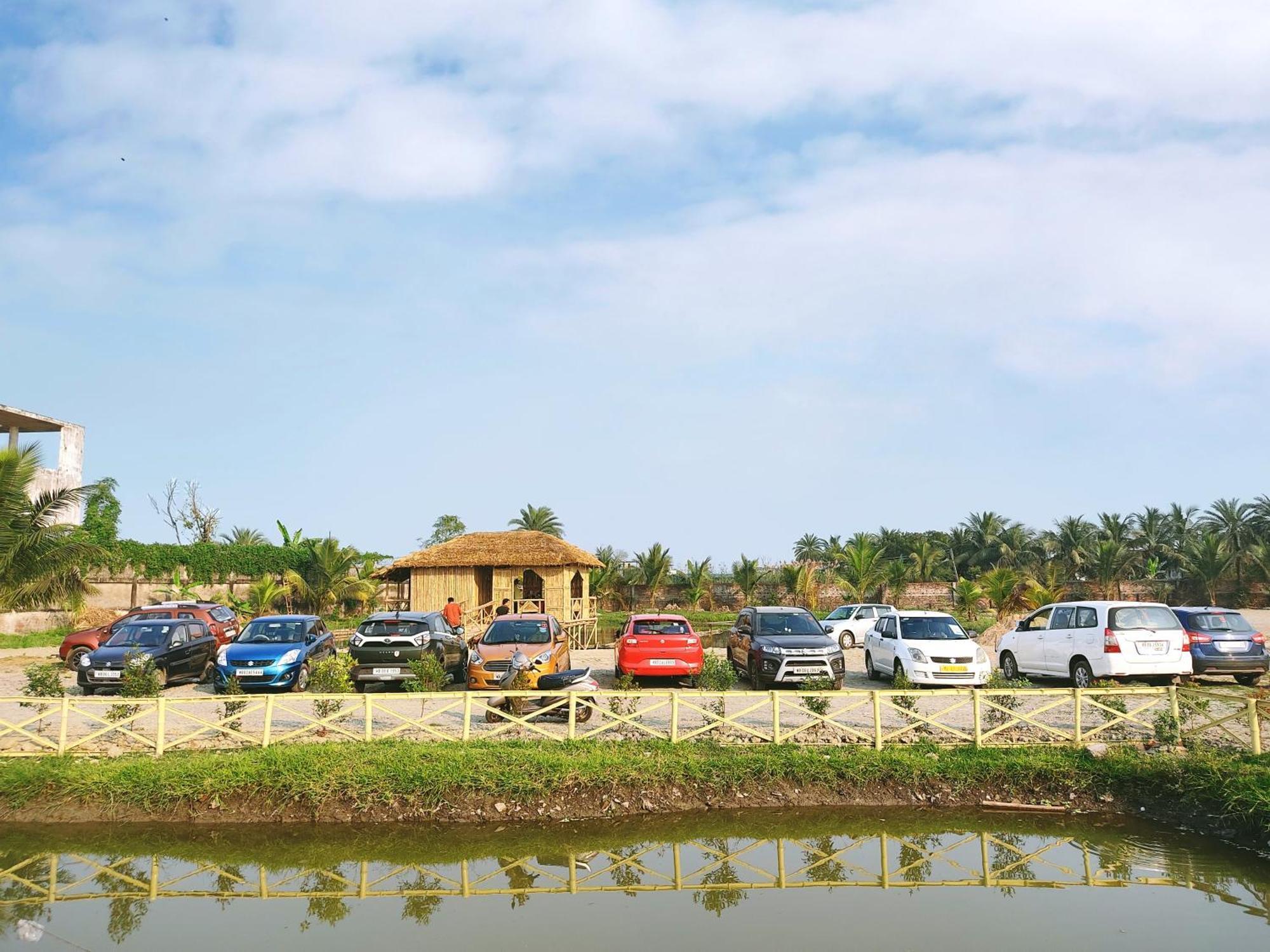 Palli Bangla Resort, Near Ruby Hospital, Anandapur Kolkata Luaran gambar