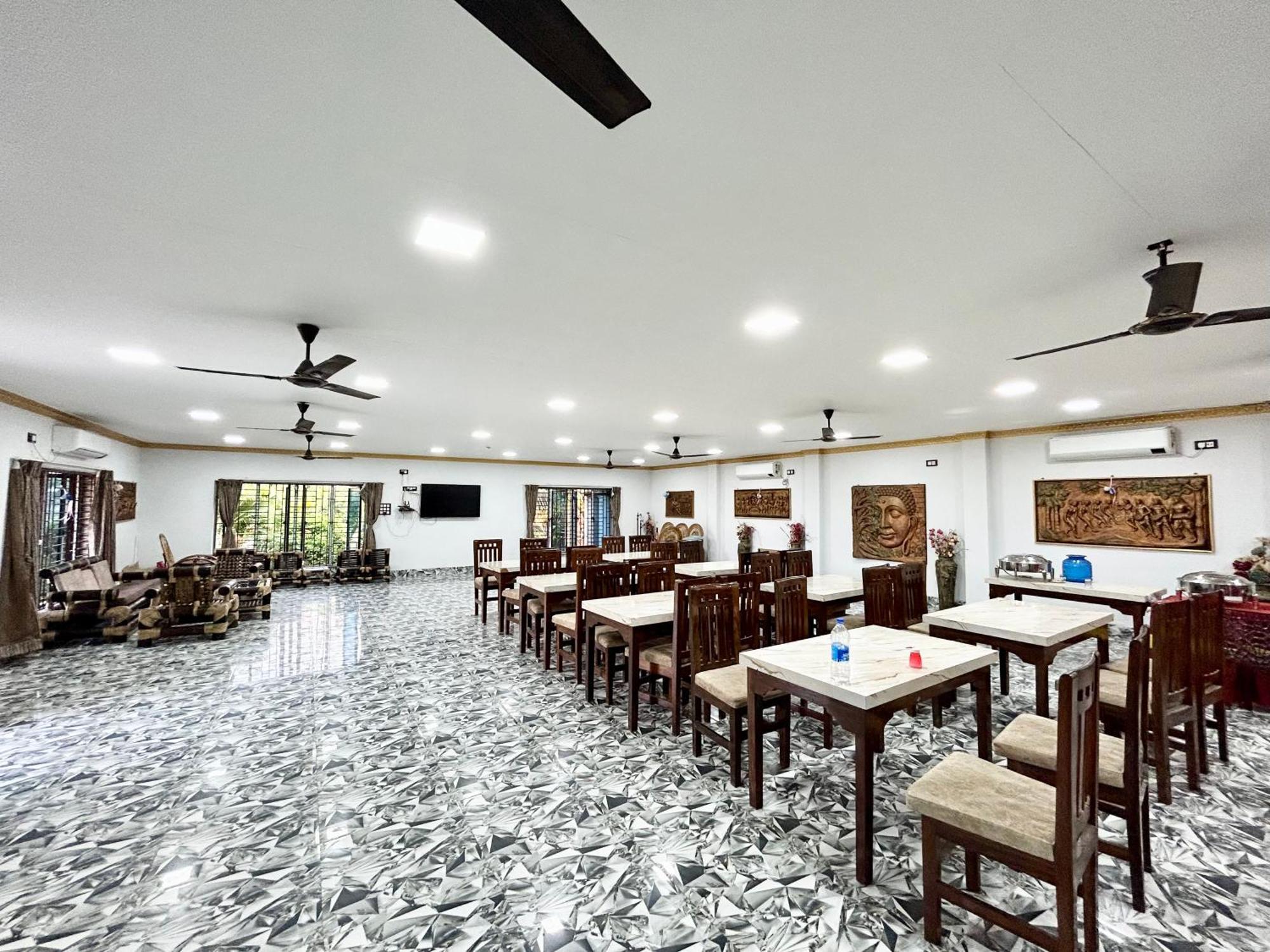 Palli Bangla Resort, Near Ruby Hospital, Anandapur Kolkata Luaran gambar